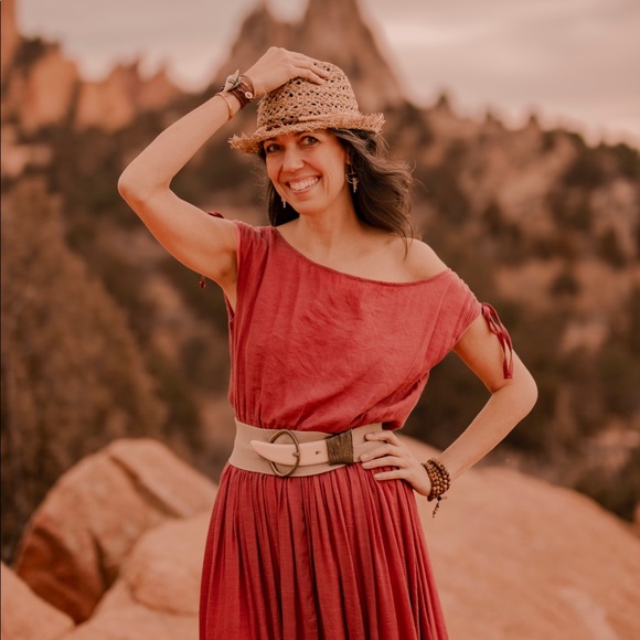 Meet your Posher, Lisa - Picture 1 of 1